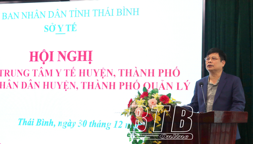   Bàn giao trung tâm y tế về UBND huyện, thành phố quản lý