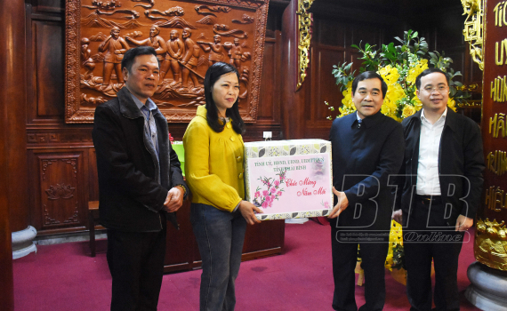   Đồng chí Nguyễn Tiến Thành, Phó Bí thư thường trực VV88 casino, Chủ tịch HĐND tỉnh: kiểm tra, chúc tết các cơ quan, đơn vị, địa phương tối 30 tết