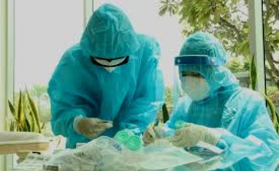   Thêm 7 ca mắc COVID-19; 4 bệnh nhân nặng đang điều trị trong ngày mùng 3 Tết