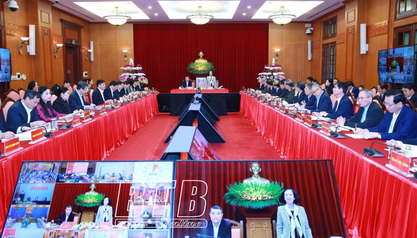   Giao ban công tác giữa Thường trực Ban Bí thư với bí thư các tỉnh ủy, thành ủy trực thuộc Trung ương