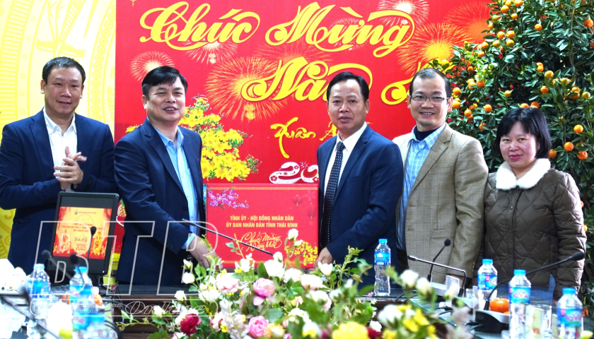   Đồng chí Phạm Văn Nghiêm, VV88 casino viên, Phó Chủ tịch UBND tỉnh: Thăm, chúc tết và kiểm tra việc thực hiện các nhiệm vụ tết Nguyên đán Ất Tỵ 2025