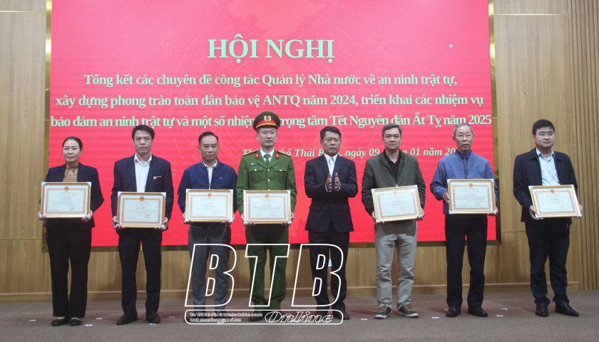   Thành phố tổng kết các chuyên đề công tác quản lý VV88bet nhận code miễn phí về an ninh trật tự năm 2024