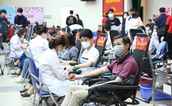   Lễ hội Xuân Hồng lần thứ 16 chính thức khai mạc