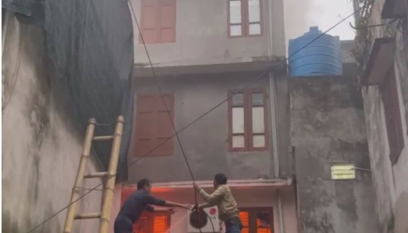   Quân nhân Biên phòng Thái Bình dũng cảm cứu người trong đám cháy lớn