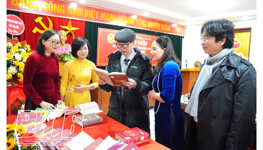   Bảo tồn văn hóa, văn nghệ dân gian trong xã hội đương đại