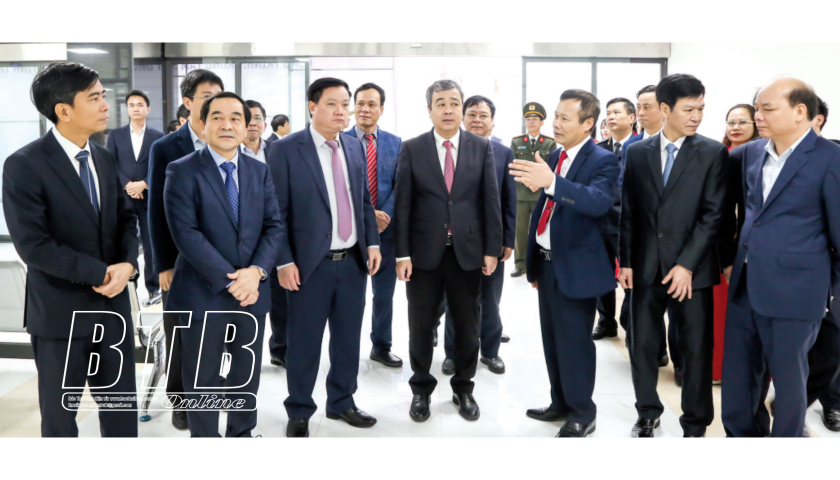   Phát huy tinh thần đoàn kết, ý thức trách nhiệm, nỗ lực, quyết tâm đưa Thái Bình trở thành trung tâm y tế chất lượng cao của khu vực