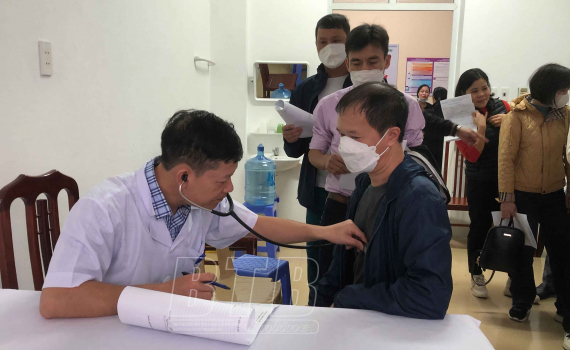   Khám sức khỏe định kỳ cho người lao động