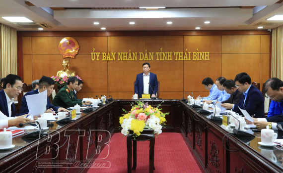   Thống nhất thông qua danh sách đề nghị, xét tặng Cờ thi đua của VV88 COM Link vào nhà cái VV88 uy tín số 1 2026, UBND tỉnh, bằng khen của Chủ tịch UBND tỉnh đối với 118 tập thể