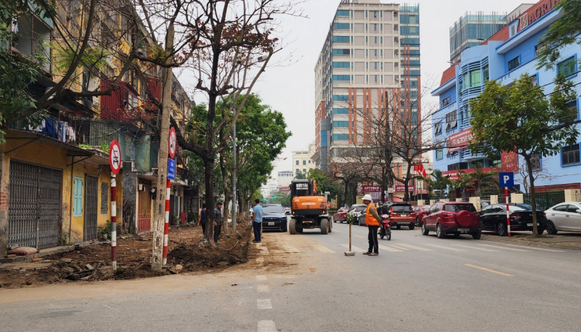   Thành phố: Chỉnh trang tuyến phố nội đô