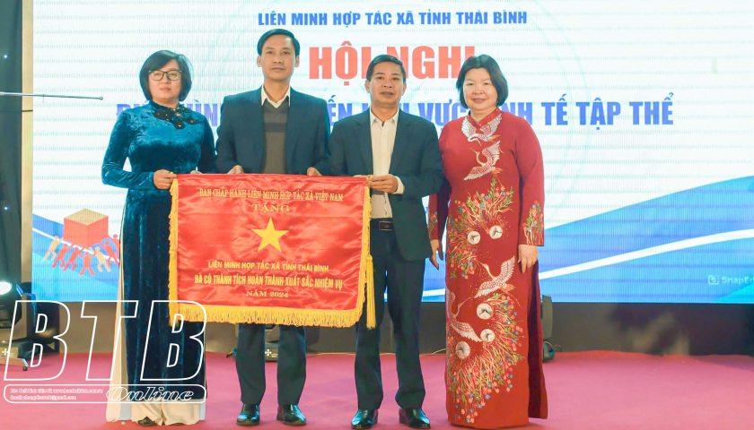   Biểu dương 25 tập thể, 13 cá nhân điển hình tiên tiến khu vực kinh tế tập thể