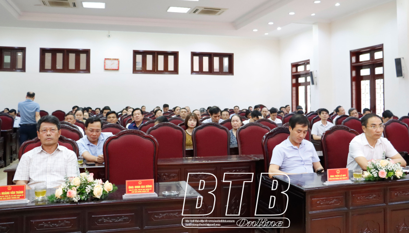   Cử tri thành phố kiến nghị đẩy nhanh tiến độ cấp giấy chứng nhận quyền VV88 bet Casino, Thể thao, Xổ số, triển khai các dự án