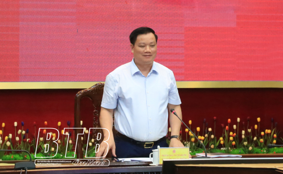   Nghe báo cáo nghiên cứu tiền khả thi dự án đường cao tốc CT.08, đoạn Nam Định - Thái Bình