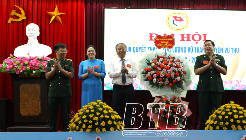   Vũ Thư: Khen thưởng 36 tập thể, cá nhân trong phong trào thi đua quyết thắng LLVT