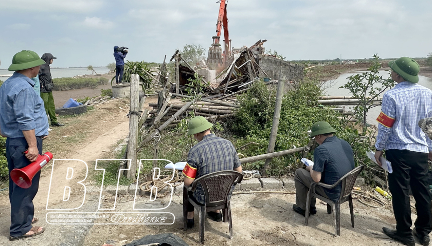   Tiền Hải: Cưỡng chế thu hồi hơn 60ha đất đầm tại xã Nam Phú