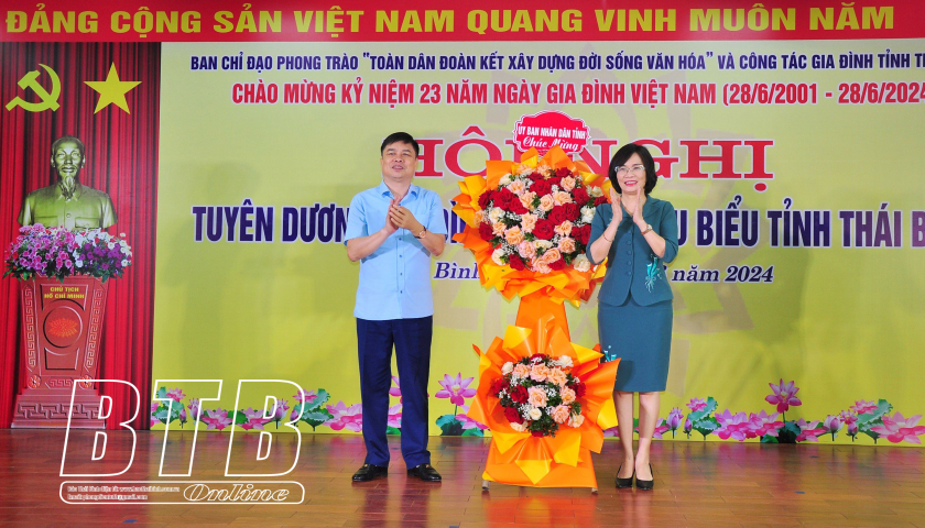   Tuyên dương 43 gia đình văn hóa tiêu biểu trên địa bàn tỉnh