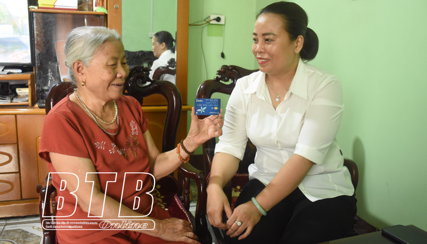   Quỳnh Hưng: Đột phá chi trả chính sách an sinh xã hội không dùng tiền mặt