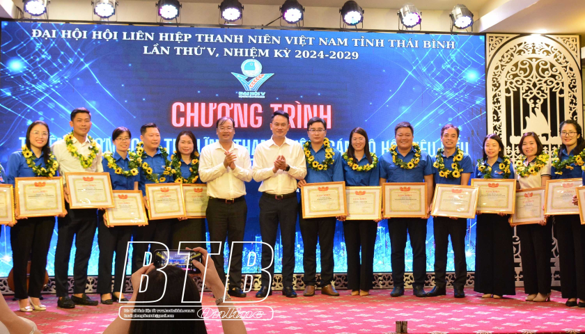   Tuyên dương 30 thủ lĩnh thanh niên, VV88 dự đoán xổ số ba miền siêu chính xác hội liên hiệp thanh niên tiêu biểu