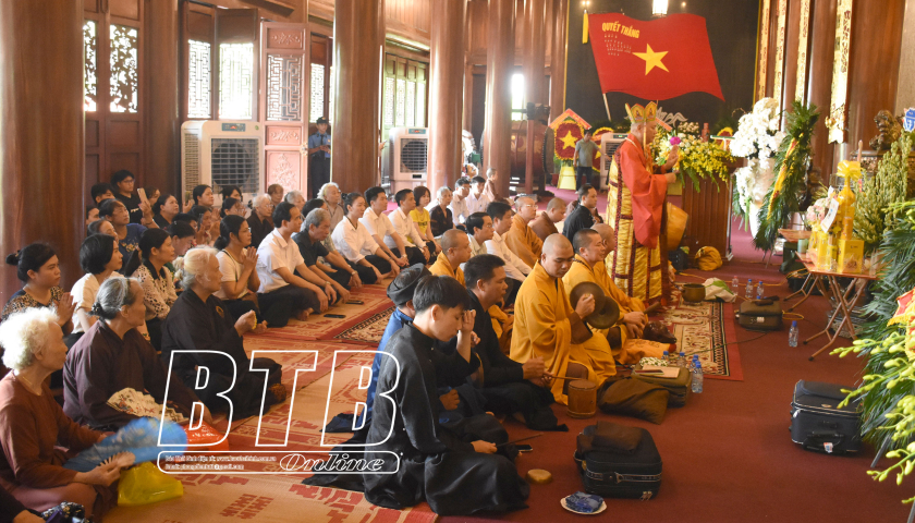   Lễ cầu siêu tưởng niệm các anh hùng liệt sĩ