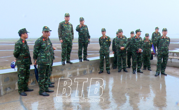   Tư lệnh Quân khu 3 kiểm tra công tác chuẩn bị diễn tập tại Thái Bình
