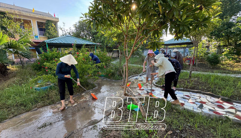   Bảo đảm an toàn đón học sinh trở lại trường sau bão, lụt